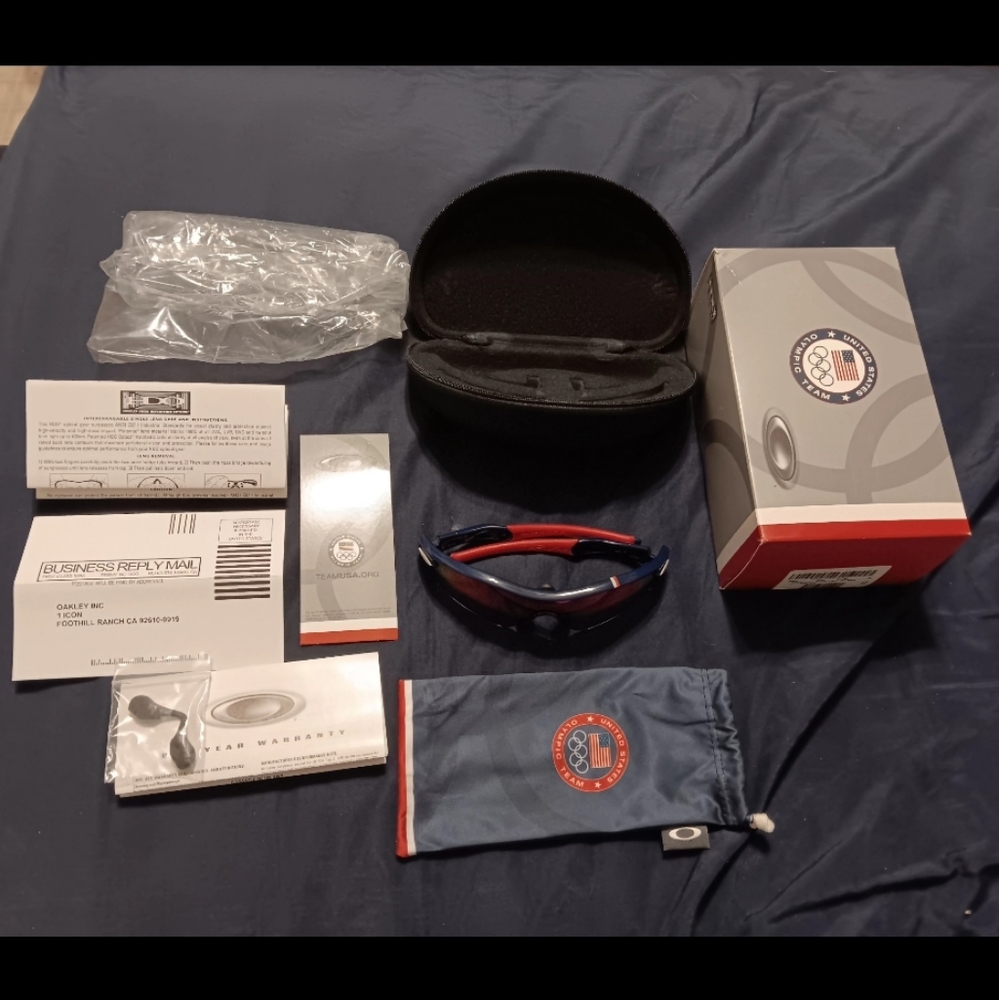 Oakley Radar Team U.S.A. 2012 OLYMPICS Red and Blue Sunglasses with Case